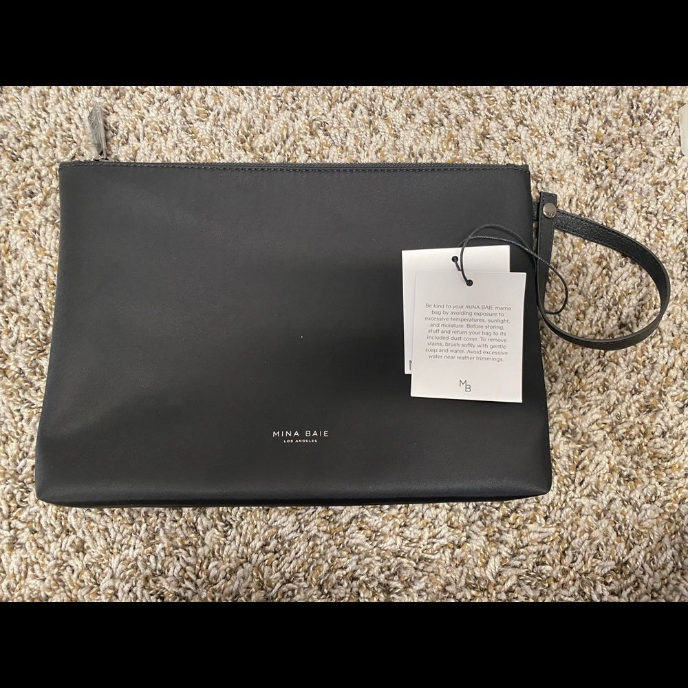 Mina Baie Changing Kit Pouch (Gunmetal)